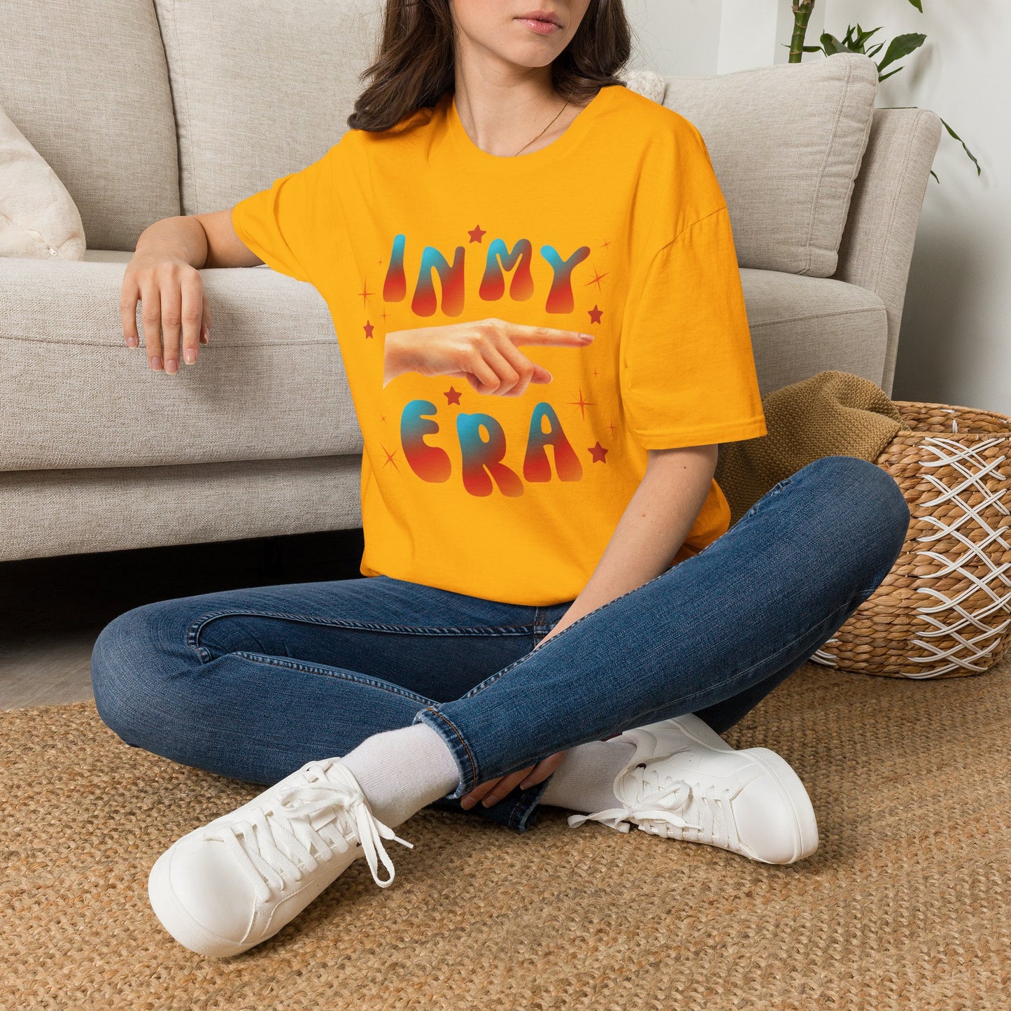 In My Era T-Shirt — Retro Pointing Hand Graphic Tee